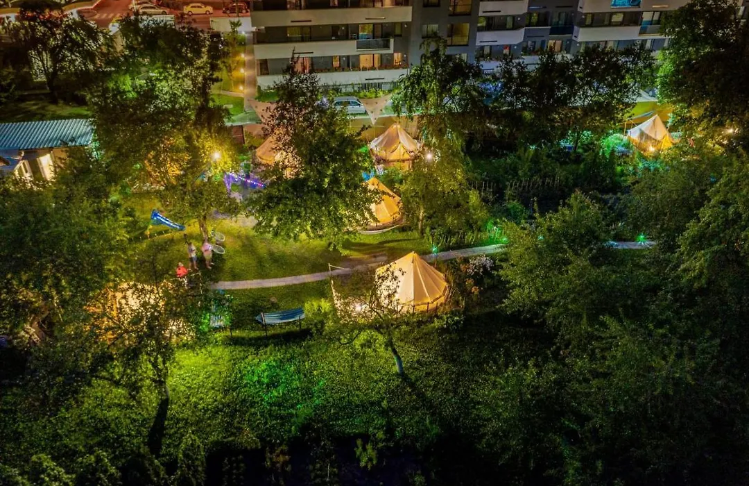Dragonfly Gardens Urban Glamping Brasov-1